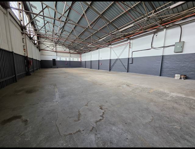 355M² WAREHOUSE TO LET IN CITY DEEP